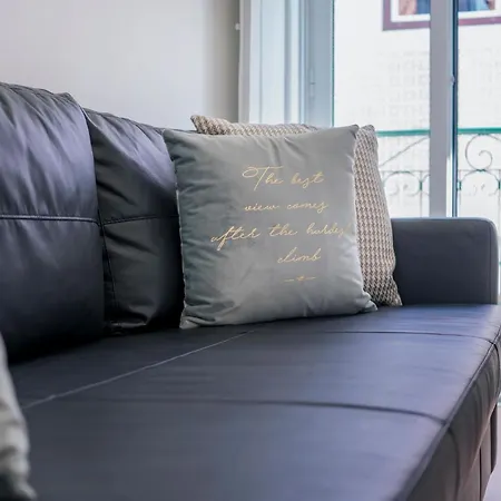 Brand New Downtown Apartment-3